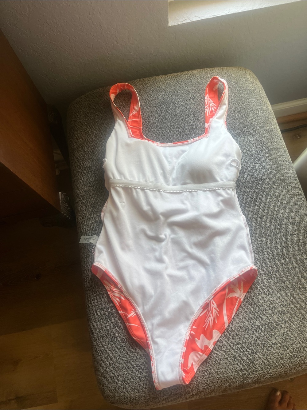 Retro-inspired One-Piece Swimsuit! Faux Belt with Faux Tortoise Belt Buckle | S - Picture 6 of 9